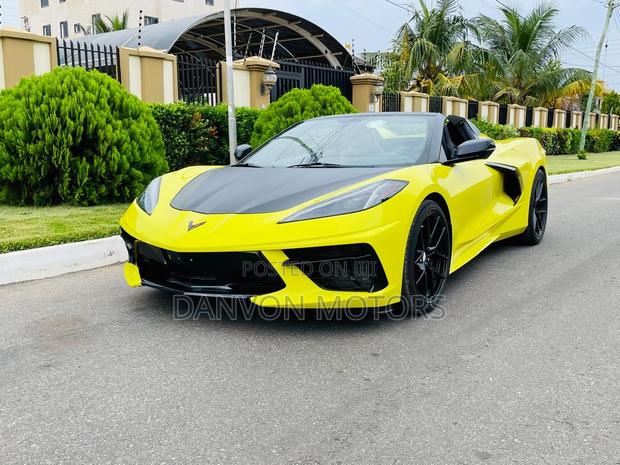 Chevrolet Corvette 2022 Yellow · Photo 1