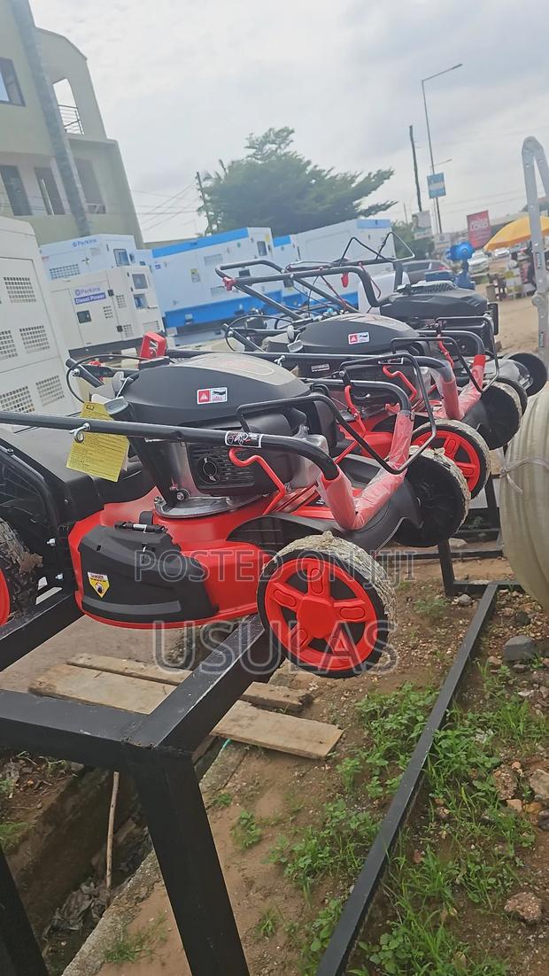 Honda Mower · Photo 4