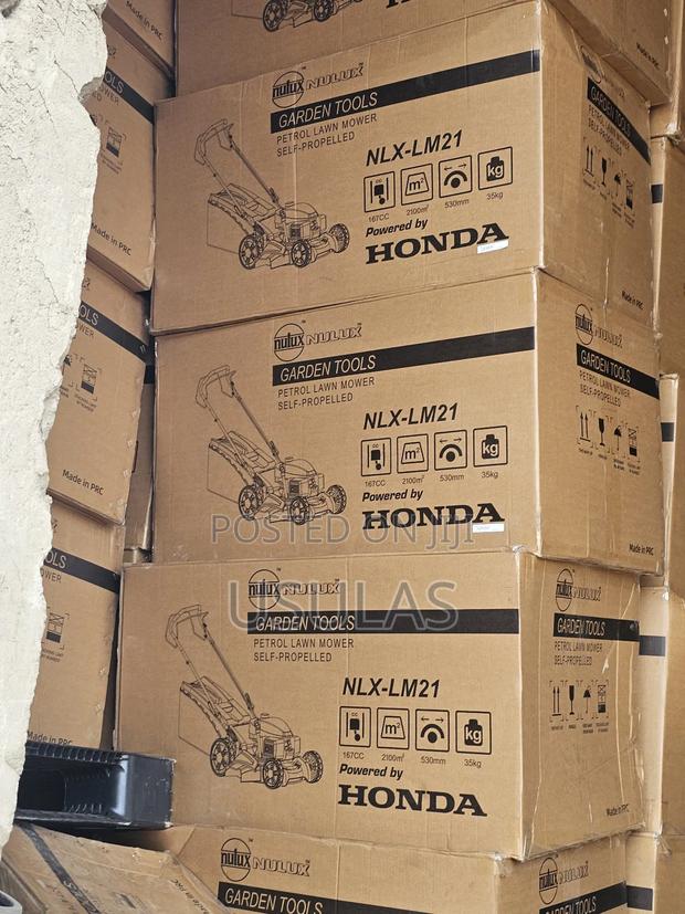 Original Honda Mowing Machine photo 2