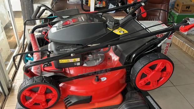 Original Honda Mowing Machine photo 3