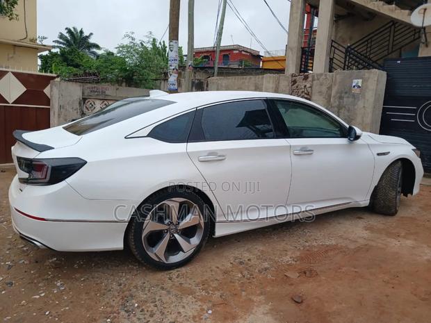 Honda Accord EX-L (1.5L 4cyl Turbo CVT) 2019 White