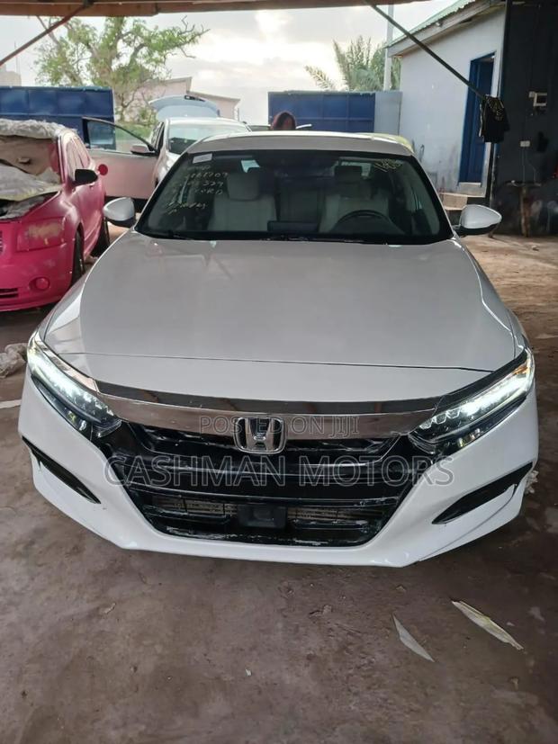 Honda Accord EX-L (1.5L 4cyl Turbo CVT) 2019 White
