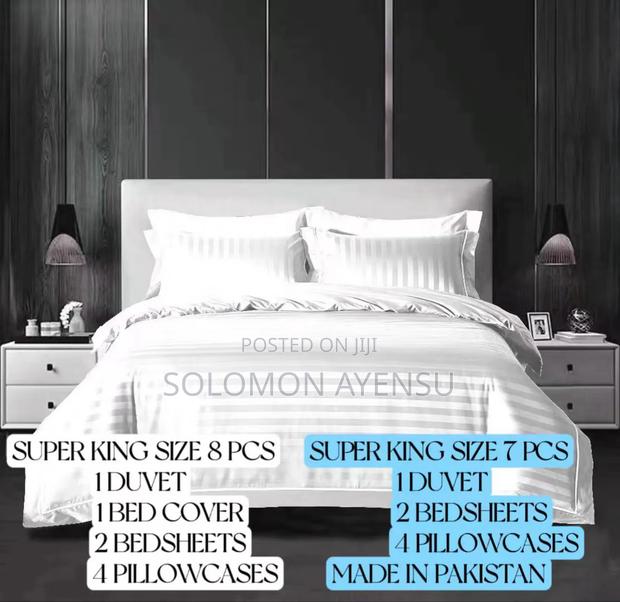 7 Pieces Plain White Duvet Set · Photo 2