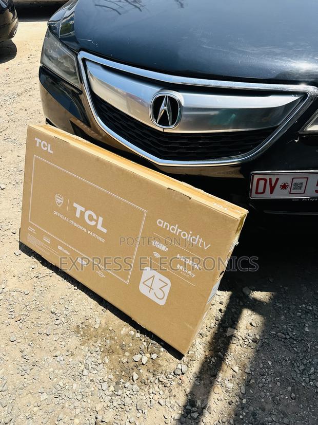 Upgrade Your Viewing Experience With TCL Smart 43” Tv · Photo 3