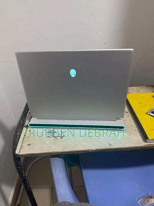 Laptop Dell Alienware M18 R2 32GB Intel Core Ultra 9 SSD 1T photo 2