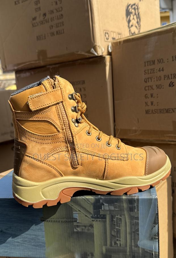 Heavyduty Safety Boot · Photo 4