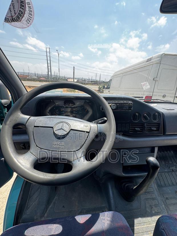 Mercedes-Benz Sprinter 2005 Green
