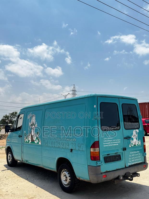 Mercedes-Benz Sprinter 2005 Green