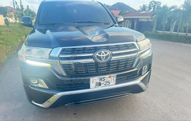 Toyota Land Cruiser 4.5 V8 TD GX-R 2010 Black