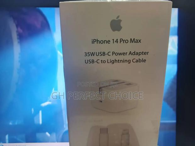 Turbocharge Pro Fast Charging Type C iPhone Charger · Photo 1