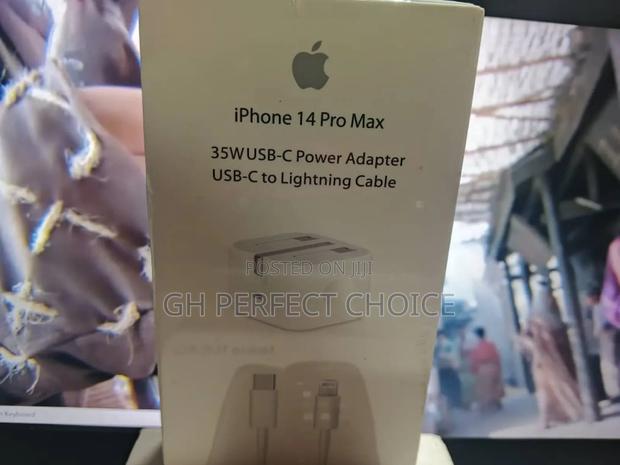 Chargemaster Pro iPhone Type C Fast Charger · Photo 1