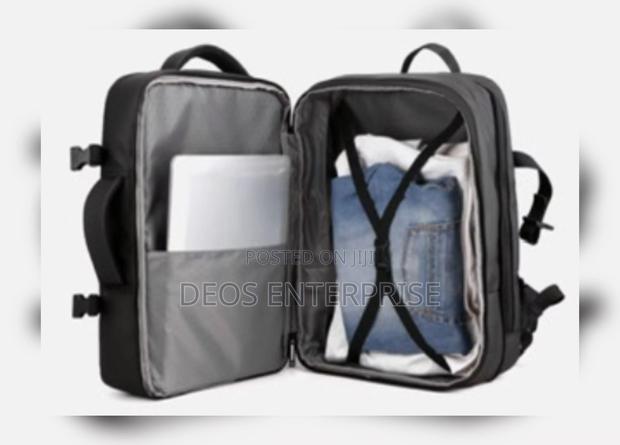 Omaska 17 Inch Waterproof Backpack for Students Workers · Photo 3