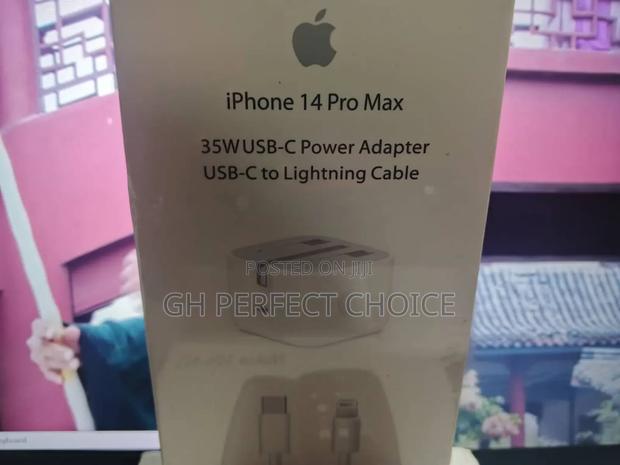 Chargeboost iPhone Type C Charger · Photo 2