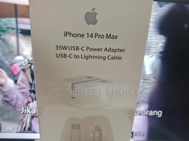 Chargehub Pro iPhone Type C Fast Charger · Photo 1