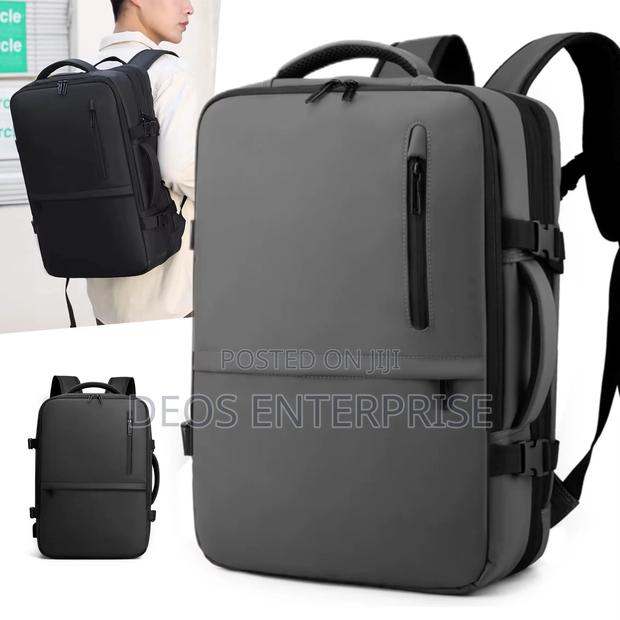 New Waterproof 17 Inch Laptop Backpack for Sale · Photo 3