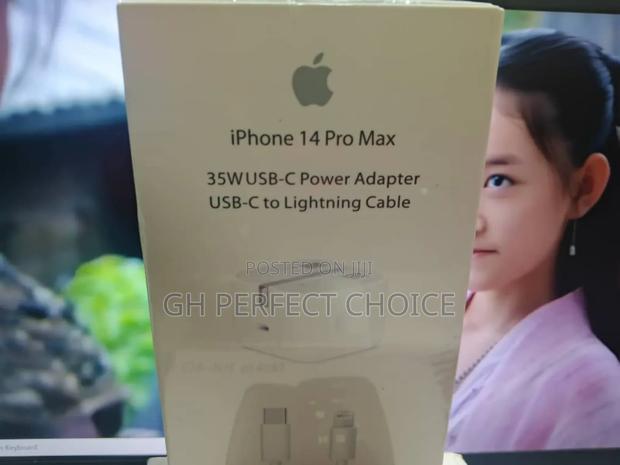 Fastcharge+ iPhone Type C Charger · Photo 1