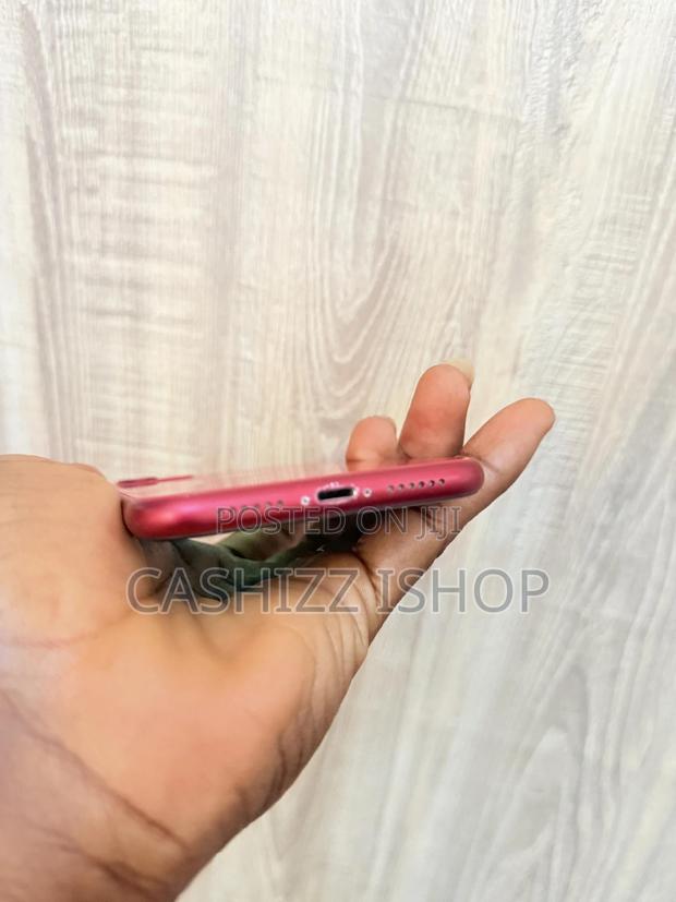 Apple iPhone 11 128 GB Red photo 5