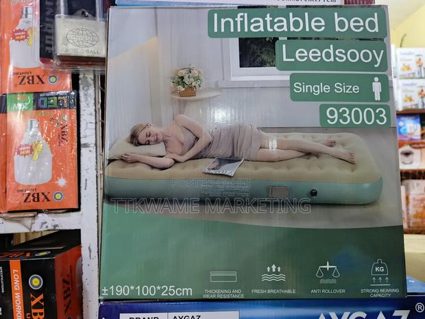 Rechargeable Inflatable Bed · Photo 4