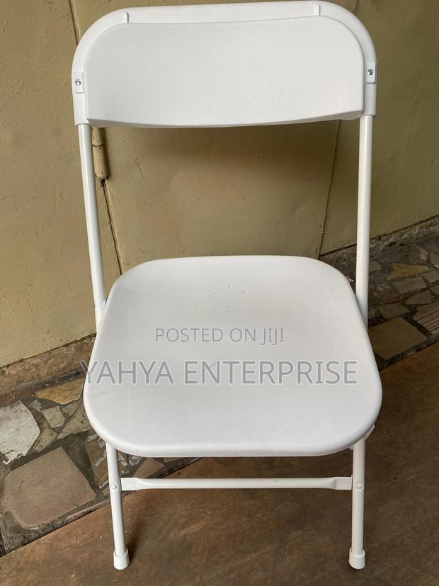 Flat Back Chair · Photo 2