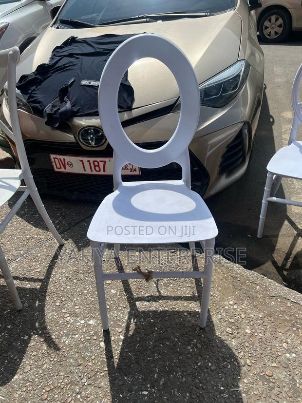 O Back Rentin Chair · Photo 2