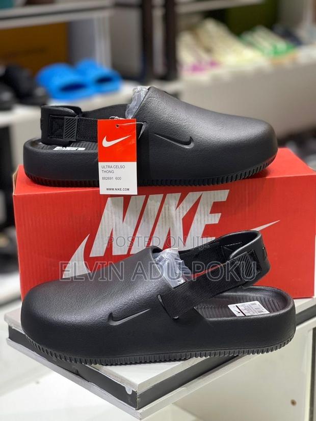 Nike Calm Ultra Celso Thong Slippers · Photo 3