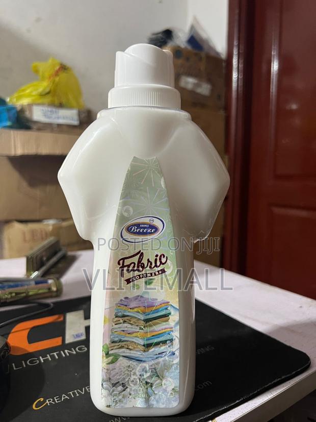 Breeze Fabric Softner · Photo 3