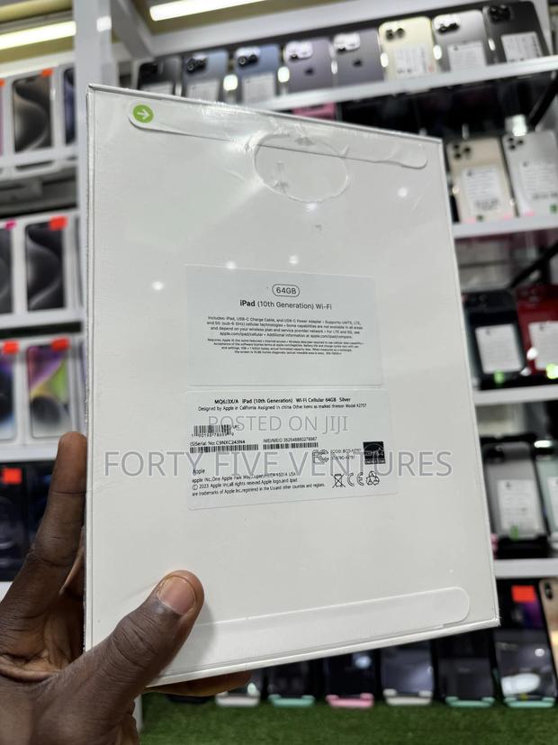 New Apple iPad (2022) 64 GB Silver