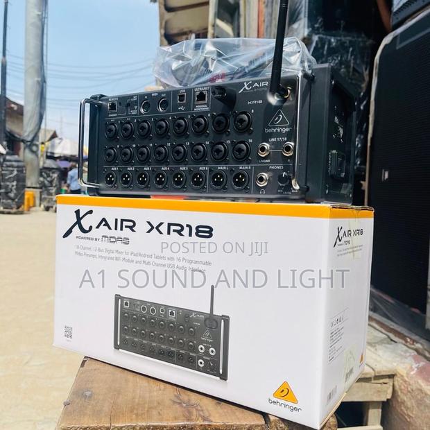 Behringer Xr18 Wireless Digital Mixer · Photo 3