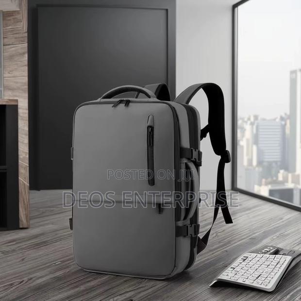 17 Inch Waterproof With Usb Port (Omaska Brand) · Photo 3