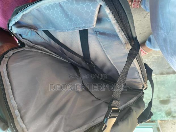 Omaska 17 Inch Laptop Bag Can Be Use for Traveling · Photo 4