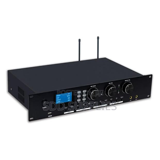 700 Watts Bluetooth Karoake Amplifier With Microphone · Photo 2