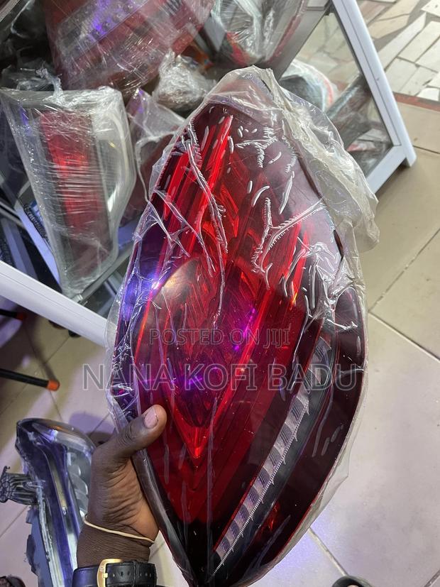 Mercedes Benz C300 W205 2015,2016,2017,2018 Taillight photo 5