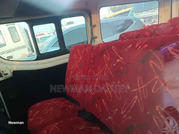 Nissan NV200 2010 White