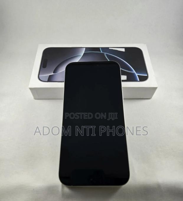 New Apple iPhone 12 Pro Max 512 GB photo 3