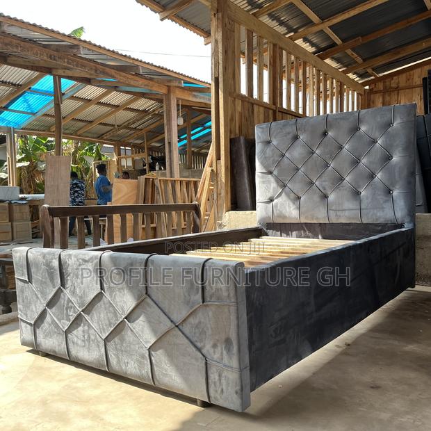 1-1/2 Gray Bedframe Very Durable// Luxurious And Durable photo 3