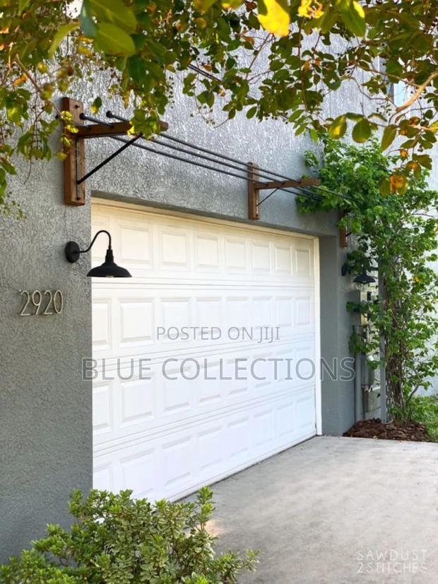 Garage Door · Photo 2