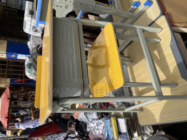 Metal Table N Chair · Photo 2