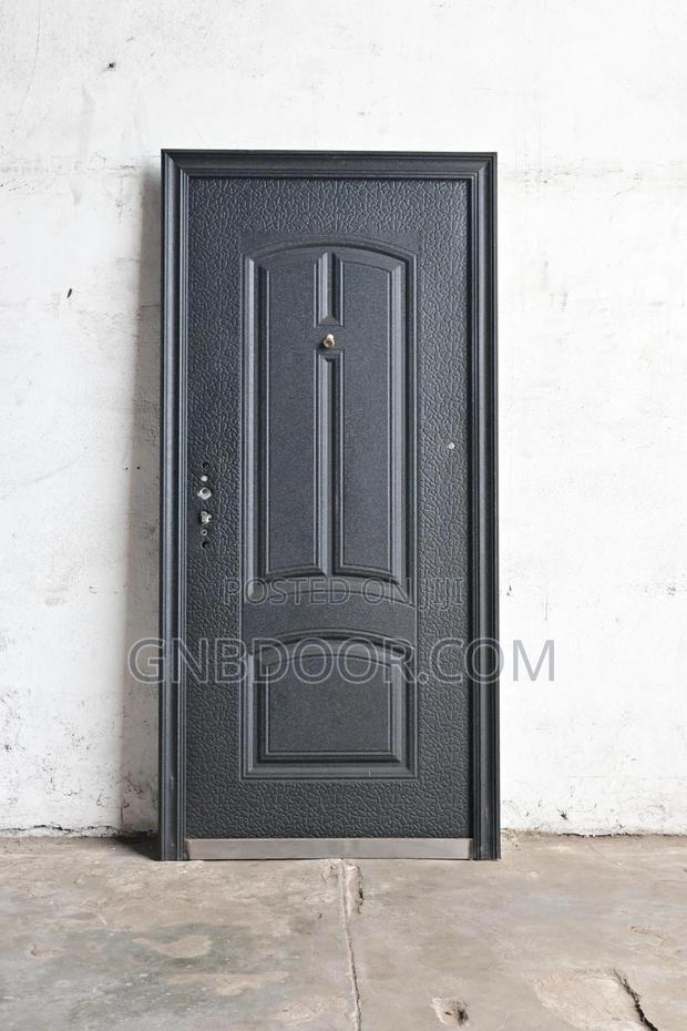 G507b H Design Metal Door Black Color photo 2