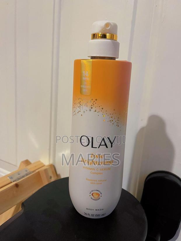 Olay Vitamin C Serum Body Wash · Photo 2