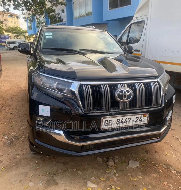 Rent a Land Cruiser Prado