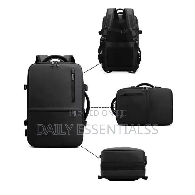 Tech Savy Backpack With Usb Port · Photo 3