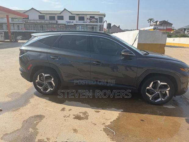Hyundai Tucson Limited 2023 Gray photo 5