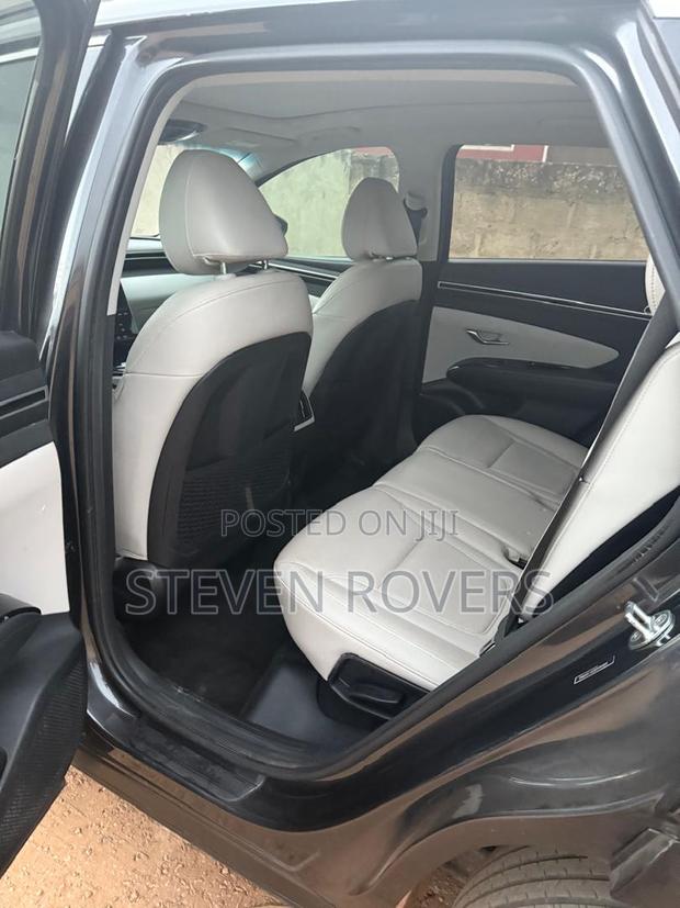 Hyundai Tucson Limited 2023 Gray photo 9