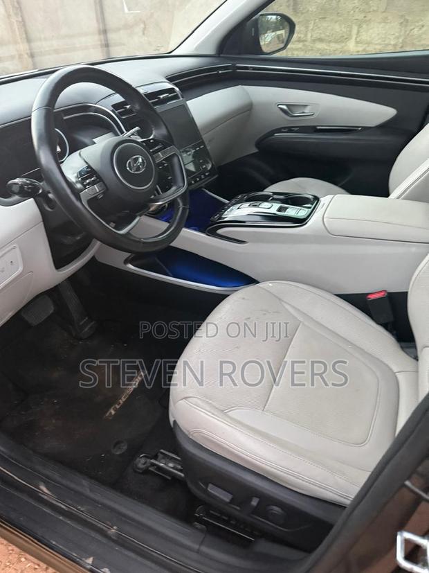 Hyundai Tucson Limited 2023 Gray photo 13