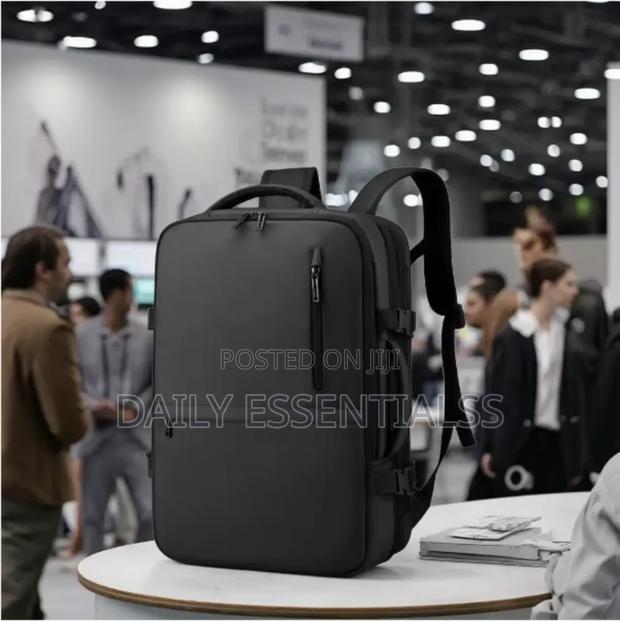 Anti Theft Usb Charging Backpack · Photo 4