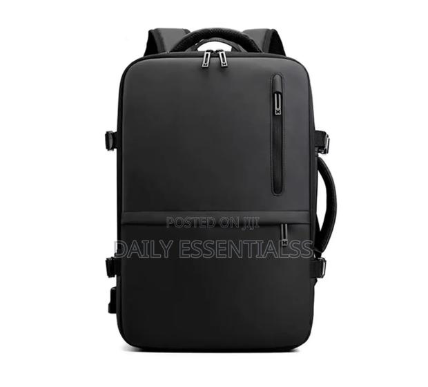 Usb Port Backpack for Work School · Photo 4