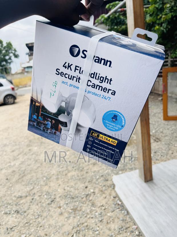 Original Swann Ultra Hd Floodlight Security Camera,White · Photo 2