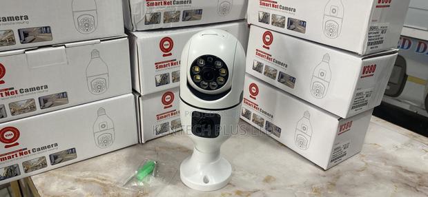 Smart Dual Lens PTZ Bulb Wi-Fi Camera · Photo 4