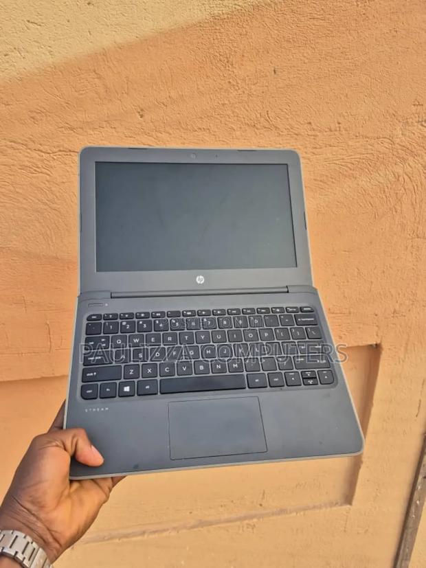 Laptop HP Pavilion 13 4GB Intel Core i5 SSD 256GB photo 2