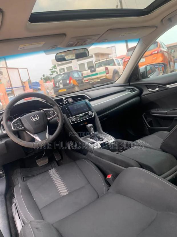 Honda Civic EX Sedan 2018 Silver